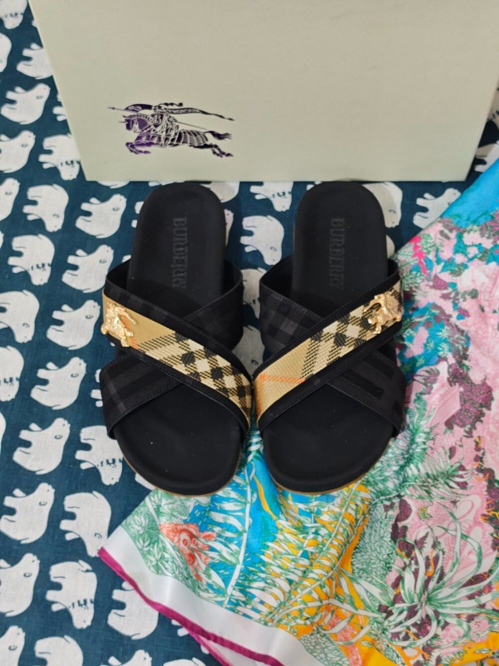 Burberry Check Print Crisscross Slides Gold Emblem Detail EU41